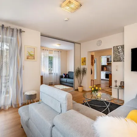 Gaby Lehmann Apartment *
